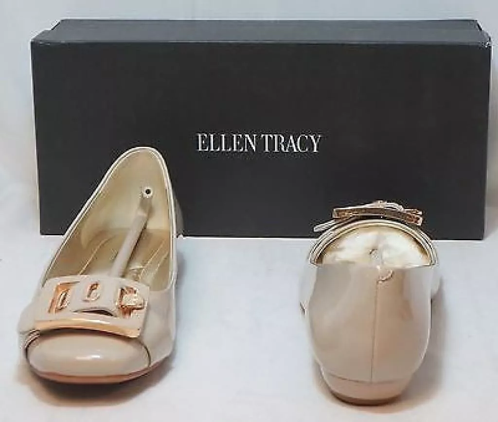 ELLEN TRACY Women's Gretchen Flat-Oyster