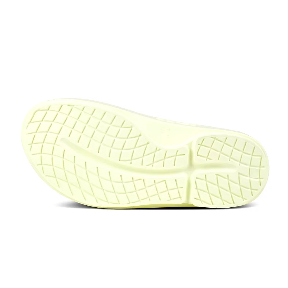 OOFOS Women's OOahh Slide Sandal - Mello